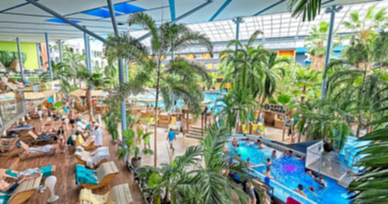 Brand in Therme Erding: Fettbrand im Gastronomiebereich führt zu Evakuierung