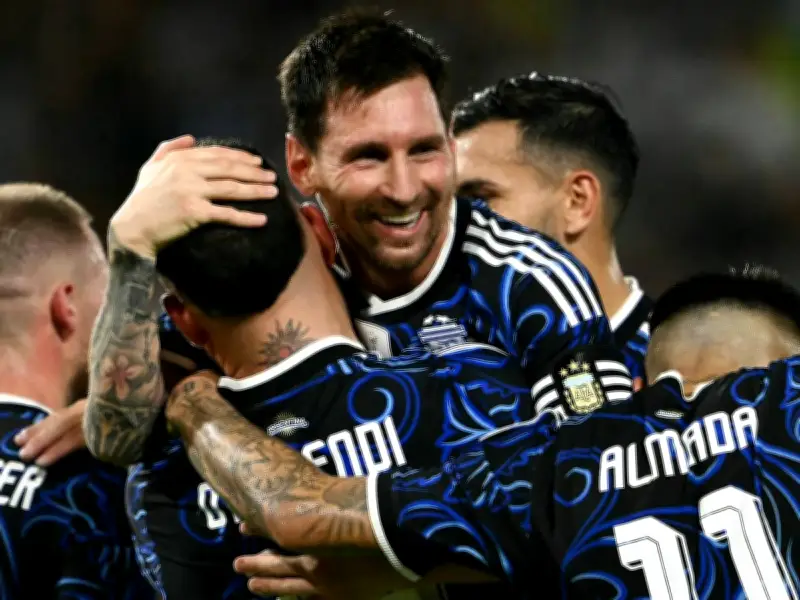 Brasilien und Argentinien glänzen in WM-Generalproben - Messi trifft souverän