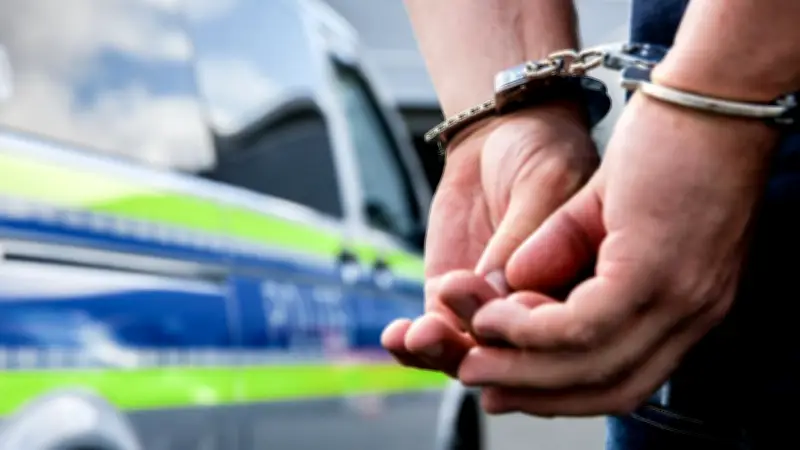 Brutaler Hotelraub in Oberbayern: Zwei Berliner nach Überfall in U-Haft