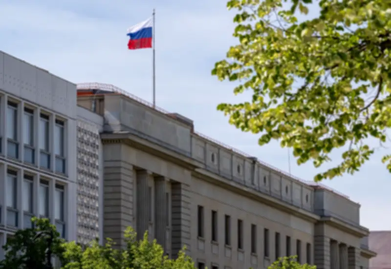 BSW sucht trotz Ukraine-Krieg Kontakt zu russischer Botschaft - SPD spricht von Anbiederung