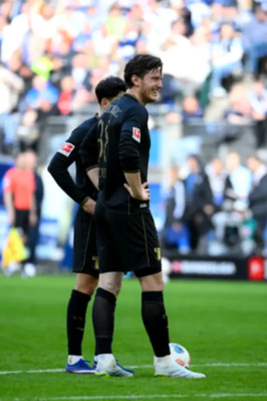 Bundesliga-Fairplay: Gregoritsch korrigiert Schiedsrichter-Entscheidung im HSV-Spiel