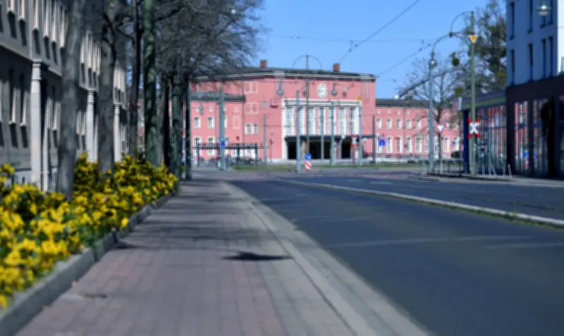 Bundespolizei stellt Elektroimpulsgerät bei 15-Jährigem am Dessauer Hauptbahnhof sicher