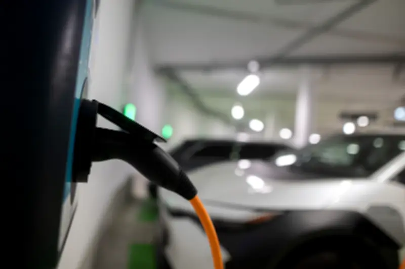 Bundesregierung startet 500-Millionen-Euro-Förderprogramm für E-Auto-Ladestationen in Mehrfamilienhäusern