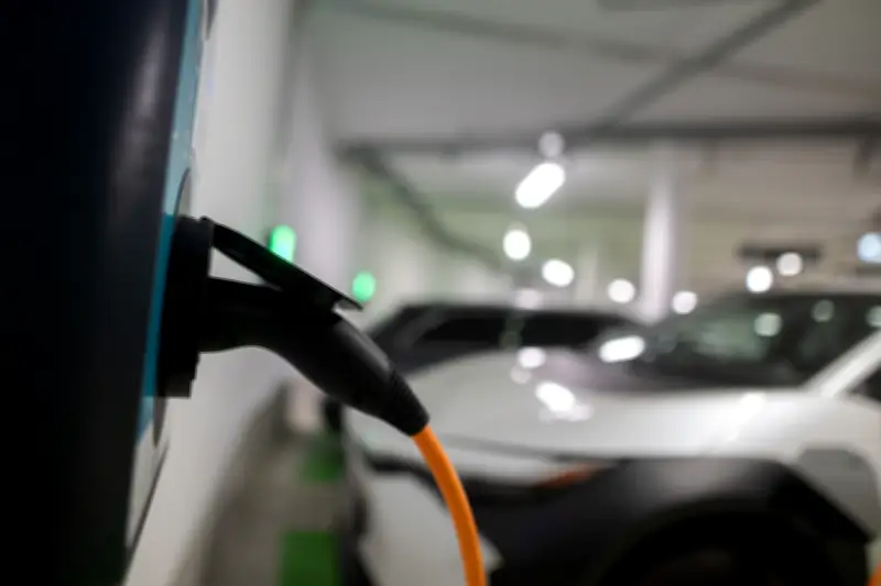 Bundesregierung startet 500-Millionen-Euro-Förderung für E-Auto-Ladestationen in Mehrfamilienhäusern