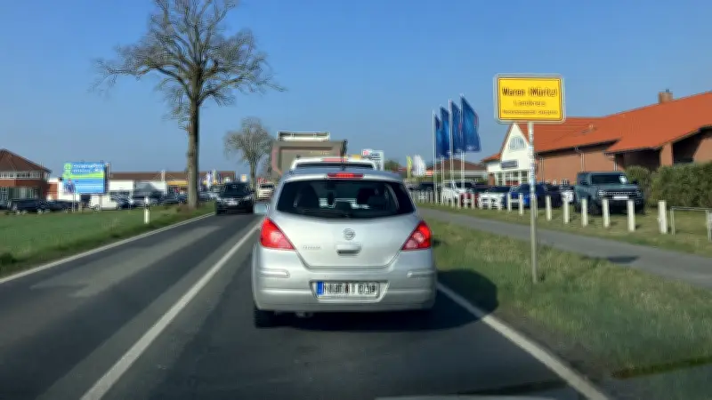 Bundesstraße B192 zwischen Waren und Neubrandenburg für Wochen voll gesperrt: Lange Umwege nötig