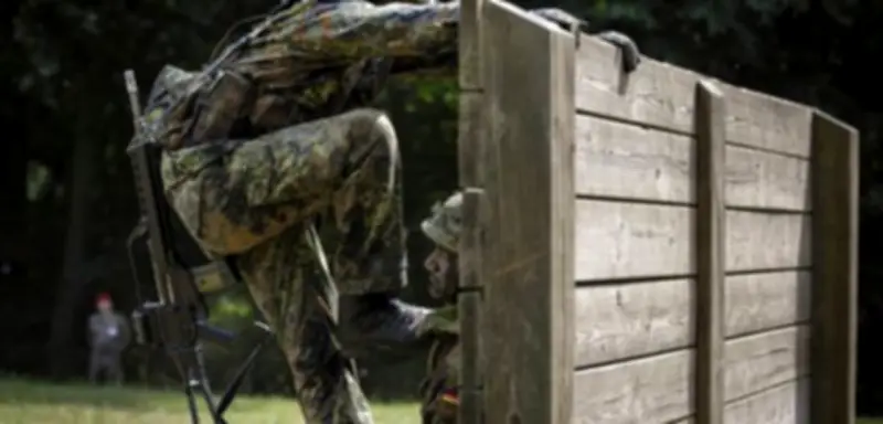 Bundeswehr-Reiseregel: Müssen Männer bis 45 Auslandsreisen genehmigen lassen?