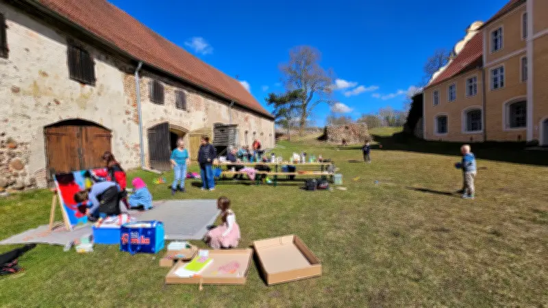 Burg Spantekow: Jugendliche helfen beim Frühlingsputz und gestalten kreative Projekte
