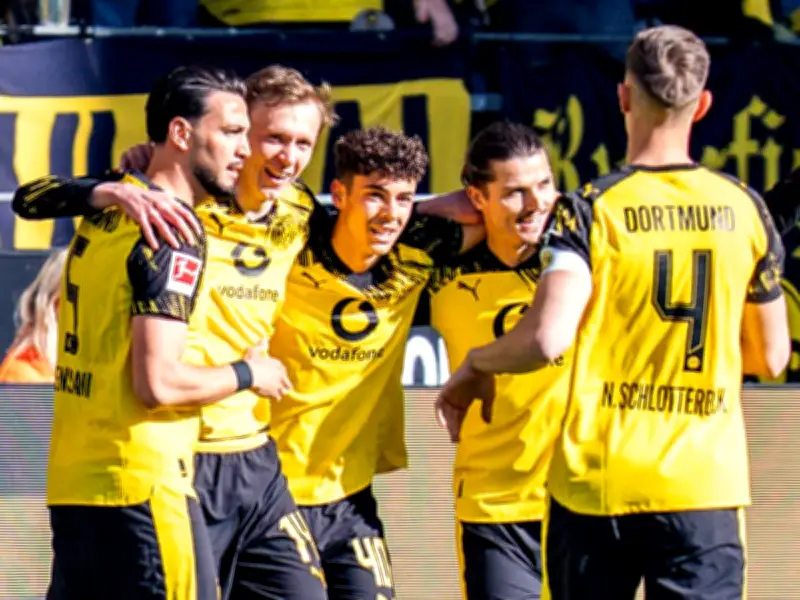 BVB löst mit Gala Champions-League-Ticket