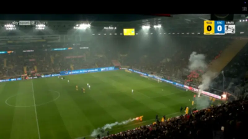 Chaos im Stadion: Hertha-Boss entschuldigt sich für Gewaltausbrüche in Dresden