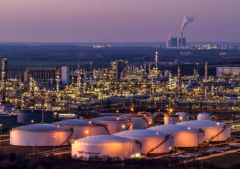 Chemie- und Raffineriepakt in Magdeburg: Stabilisierung der kriselnden Industrie