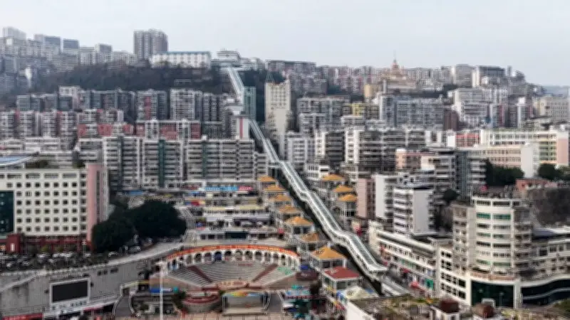 China baut längste urbane Rolltreppe der Welt im bergigen Wushan