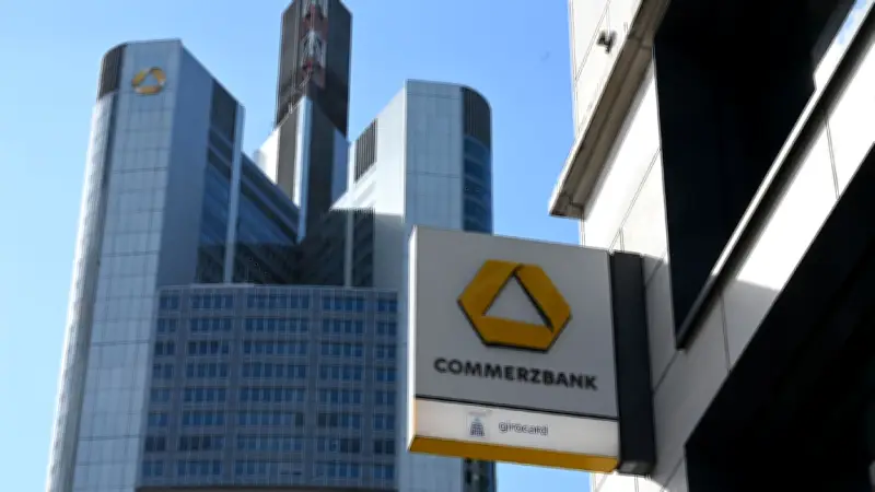 Commerzbank vor neuem Stellenabbau: Strategie bis 2030 geplant