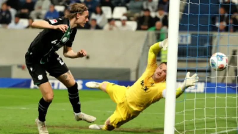 Darmstadt-Torwart Stichelt hält Hannover 96 in Schach: Aufstiegsrennen bleibt spannend