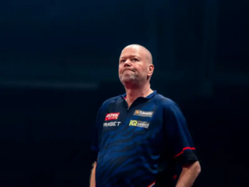 Darts-Legende van Barneveld: Ex-Profi rät zum Karriereende bei anhaltender Schwäche