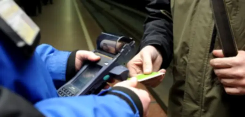 Debatte um Schwarzfahren: Entkriminalisierung als Lösung für überlastete Justiz?