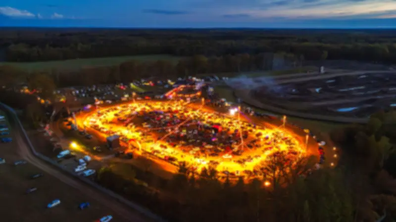 Deep on Track kehrt zurück: 90er-Flair unter Flutlicht im Ludwigsluster Motodrom
