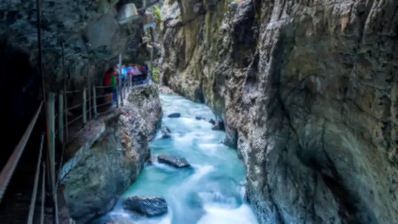 Die spektakulärsten Schluchten Deutschlands: Naturwunder für erfrischende Wanderungen