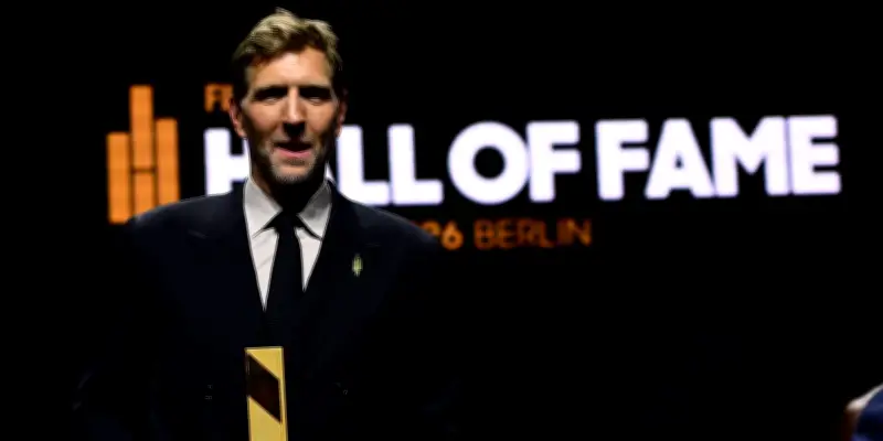 Dirk Nowitzki in die FIBA Hall of Fame aufgenommen: „Diamant des deutschen Basketballs“