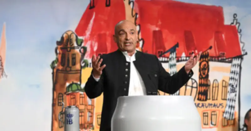 Django Asüls beste Sprüche beim Maibock-Anstich: Politiker-Satire im Hofbräuhaus