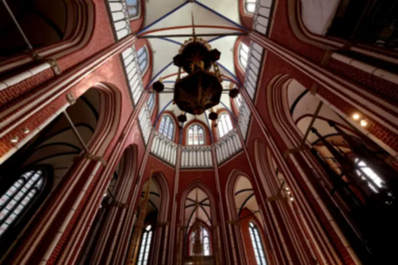 Doberaner Münster als erstes sakrales Wahrzeichen der Ingenieurbaukunst ausgezeichnet