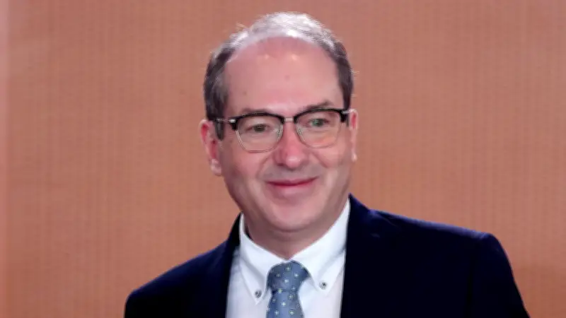 Dobrindt plant milliardenschwere Besoldungsreform für Beamte