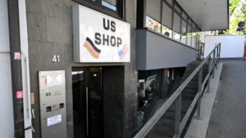 Drei-Tage-Razzia in Böblingen: Polizei bestellt Pizza auf Bierbänken