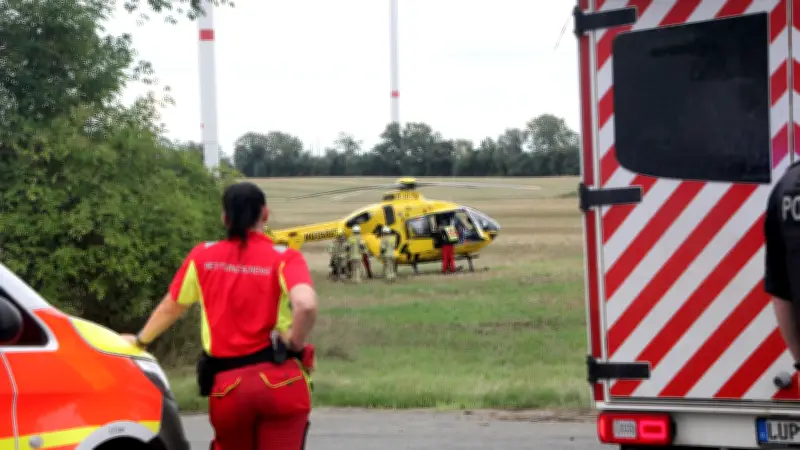 Drei Verletzte bei Verkehrsunfall nahe Vielank: Schwerverletzter per Hubschrauber nach Schwerin