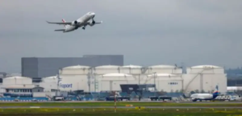 Drohende Kerosin-Knappheit: Raffinerien stellen Produktion um, doch Grenzen sind gesetzt