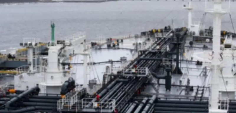 Drohnenangriffe in Osternacht: Lukoil-Anlagen und Hafen Primorsk getroffen – Schäden in Odessa