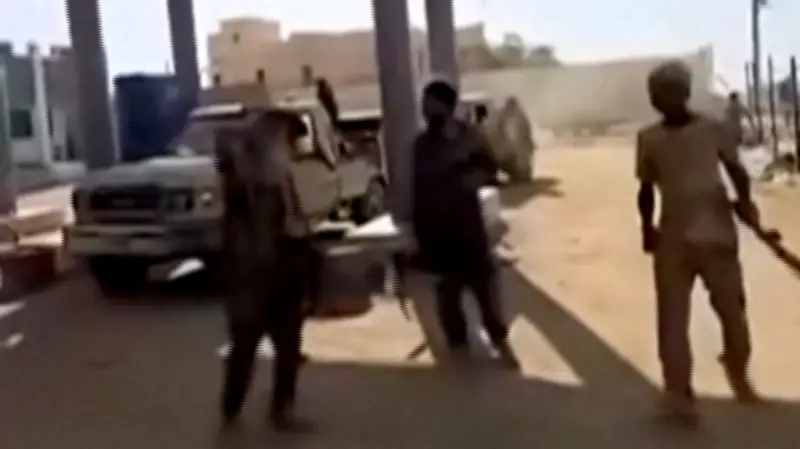 Dschihadisten überrennen Mali: Putin-Milizen mischen mit