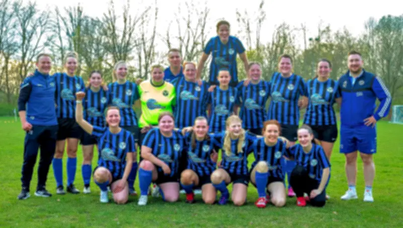 DSV 97 Frauen schreiben Geschichte: Premierensieg mit Traumtor von Maxi Schulschenk