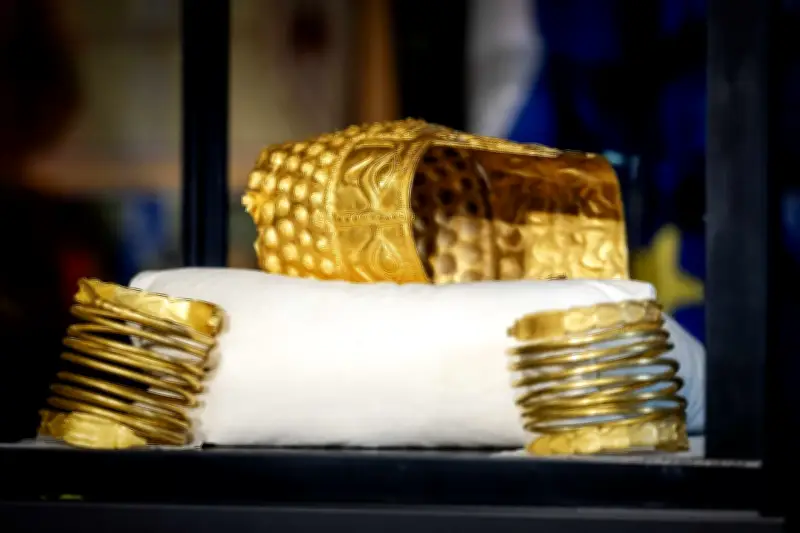 Ein Jahr nach Kunstraub: Antiker Goldhelm aus Rumänien kehrt zurück