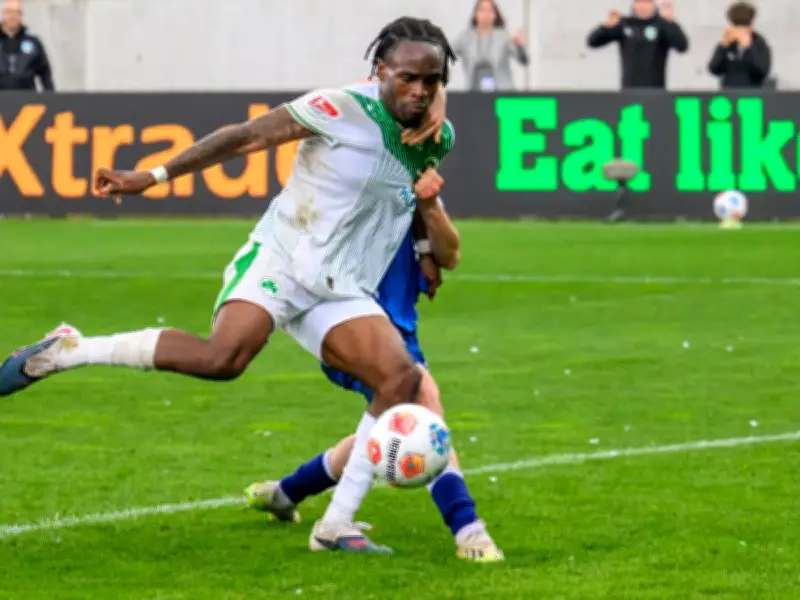 Eintracht Frankfurt holt Stürmer Noel Futkeu aus Fürth zurück