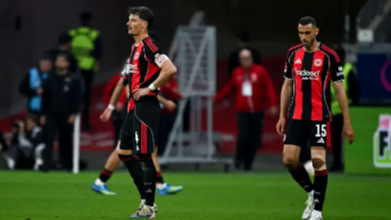 Eintracht Frankfurt nach 1:3-Pleite gegen RB Leipzig: Heftige Kritik an Stars und Führung