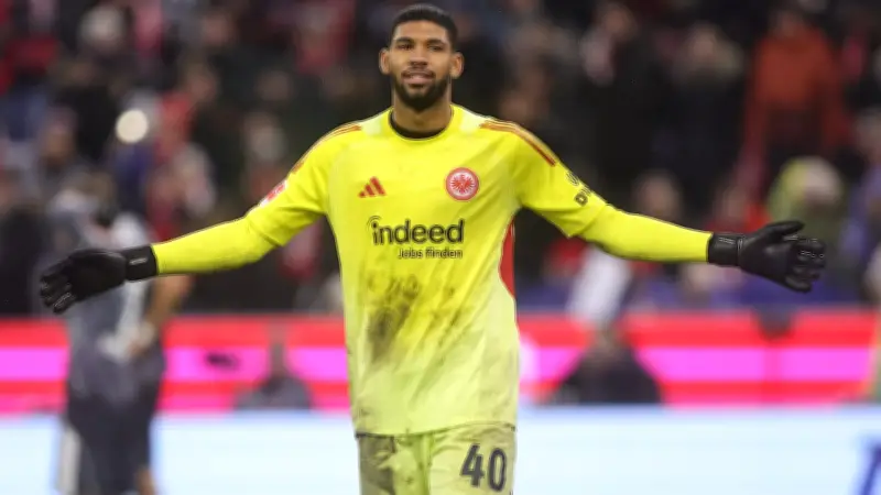 Eintracht Frankfurts Plan mit Torwart Kaua Santos: Comeback nach schweren Verletzungen