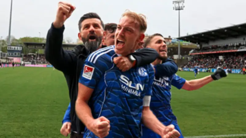 Eis, Steaks und Escape-Room: Die ungewöhnlichen Tricks von Schalke 04 für den Aufstieg