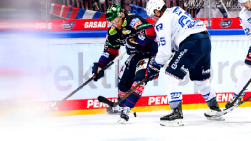 Eisbären Berlin feiern 5:1-Sieg im zweiten DEL-Finale gegen Mannheim