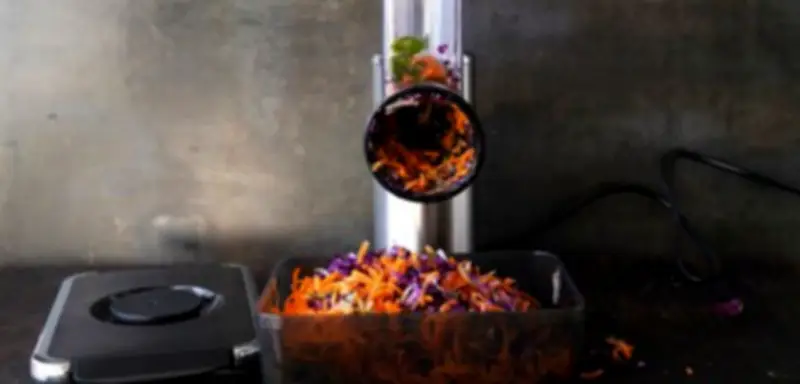 Elektrische Küchenreiben im Test: Fünf Modelle im Vergleich