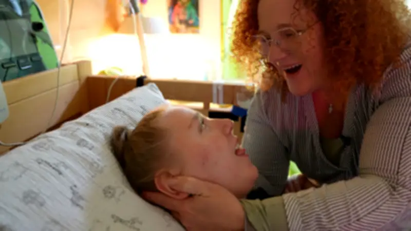 Emily weiß um ihr baldiges Ende – doch eine besondere Hilfe schenkt ihrer Familie kostbare Momente