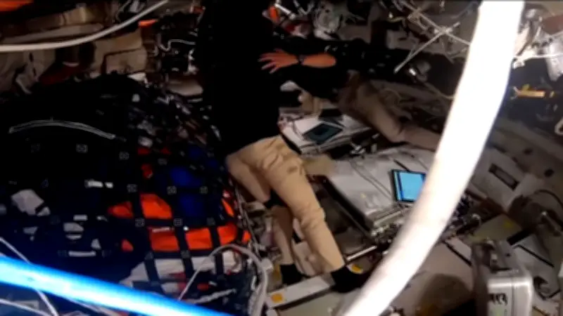 Emotionaler Moment im All: Artemis-Astronauten benennen Mondkrater nach verstorbener Ehefrau