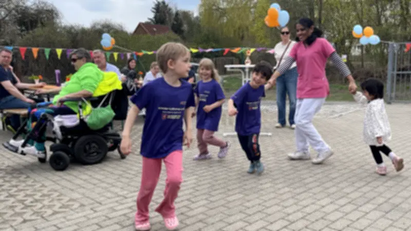 Engels-Fackel in Mirow: Kinder-Lebenslauf würdigt Hospizarbeit für schwer erkrankte Kinder