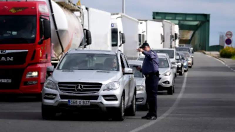 EU-Grenzsystem EES: Gesichtsscan ersetzt Pass-Stempel - Was Reisende jetzt wissen müssen