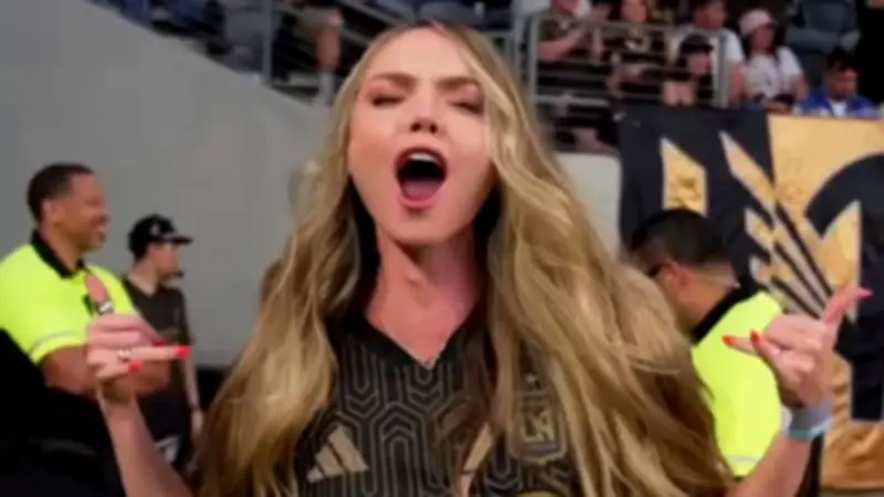 Ex-HSV-Star glänzt mit vier Vorlagen in 19 Minuten – Olympia-Star begeistert