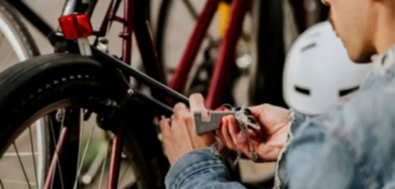Fahrradschlösser im Praxistest: Komfortable Sicherung für kurze Stopps