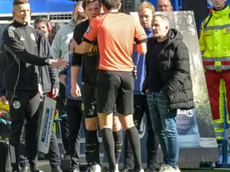 Fair-Play-Geste von Gregoritsch: Augsburgs Stürmer erntet Lob, doch Trainer kritisiert Schiedsrichter