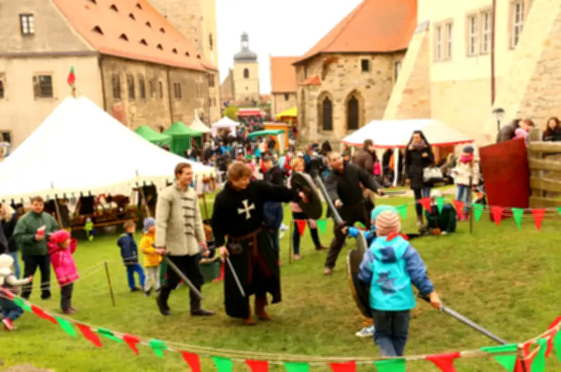 Familienabenteuer in Sachsen-Anhalt: Dinos, Ritter und Märchen