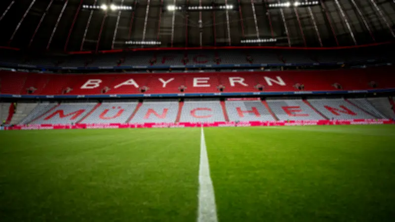 Fan-Schlägerei vor Bayern-Spiel: Mehrere Polizisten bei Ausschreitungen verletzt
