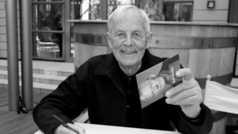 Fans irritiert: 'In aller Freundschaft' zeigt verstorbenen Rolf Becker weiter als Otto Stein