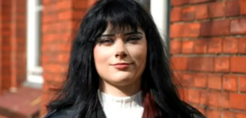 FASD: Amys Kampf gegen die Folgen von Alkohol in der Schwangerschaft