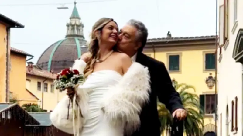 Fast 40 Jahre Altersunterschied: Ehemalige Schülerin heiratet ihren Lehrer